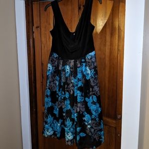 White House Black Market cocktail dress